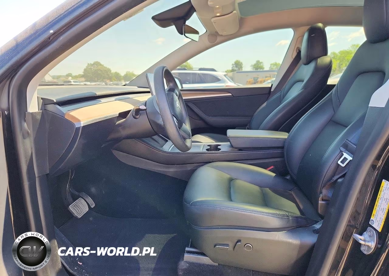 2024 Tesla Model Y VIN:7SAYGDEE6RA227220 - 7