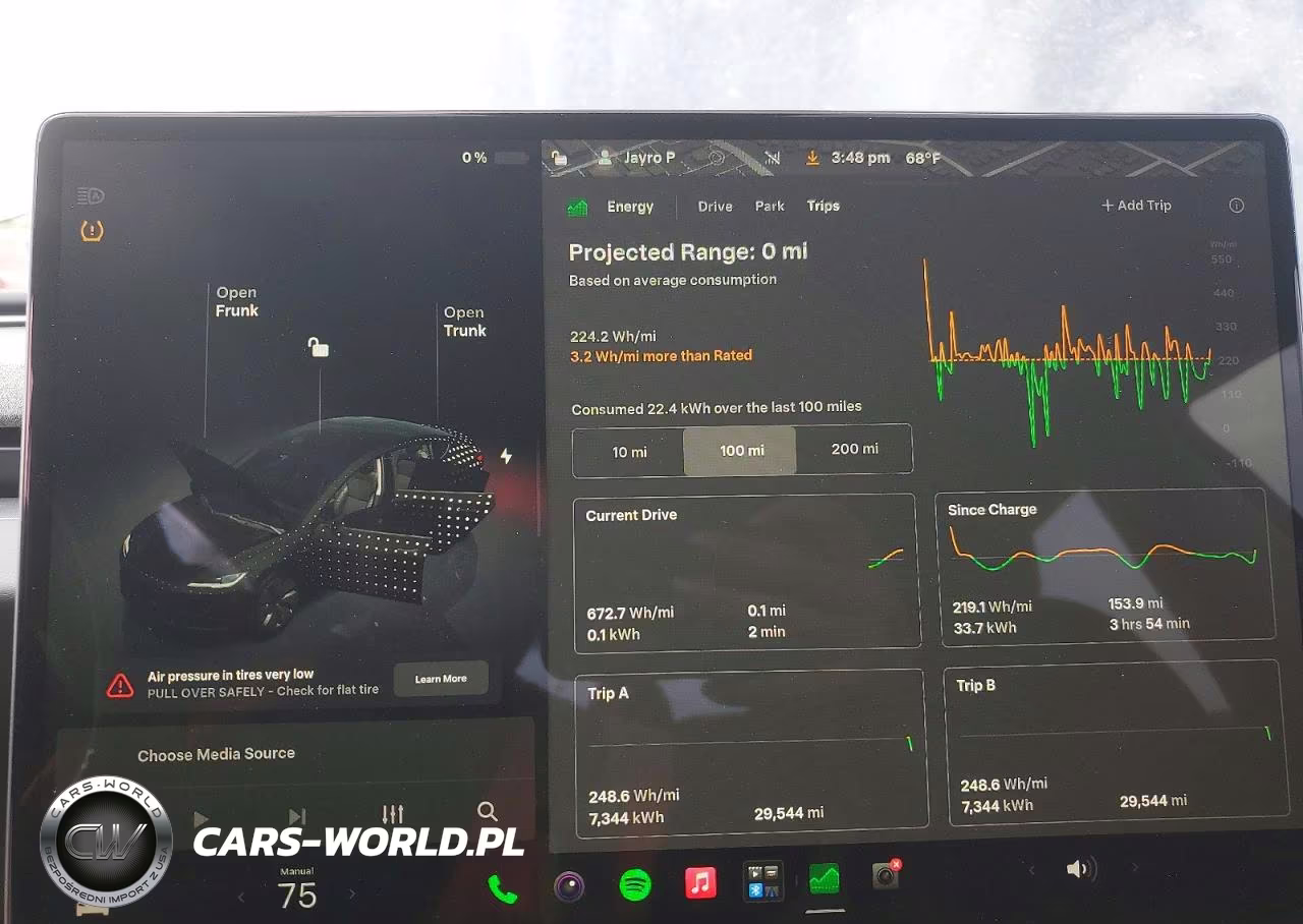 2024 Tesla Model 3 VIN:5YJ3E1EA7RF772435 - 9