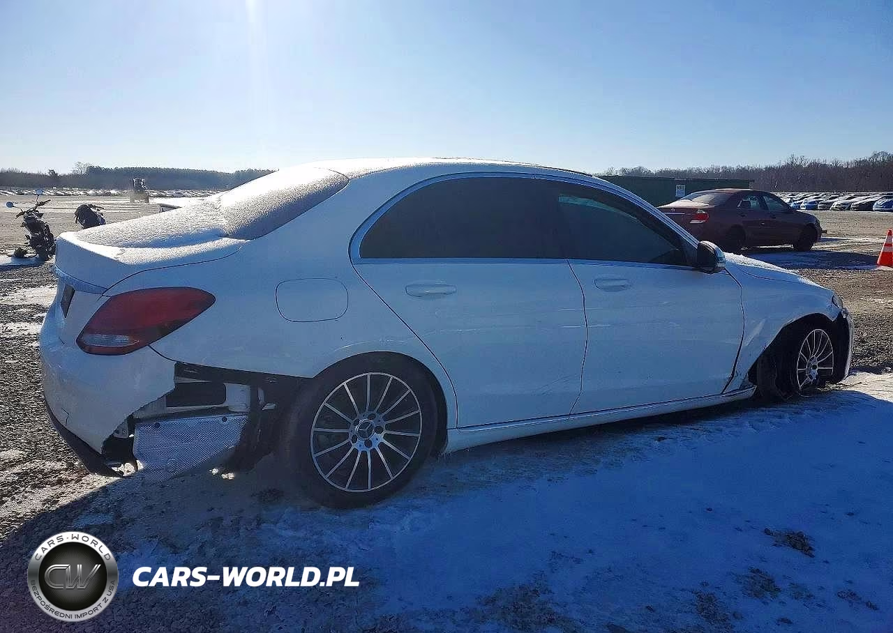 2017 Mercedes-Benz C 300 VIN:55SWF4JB6HU195372 - 3