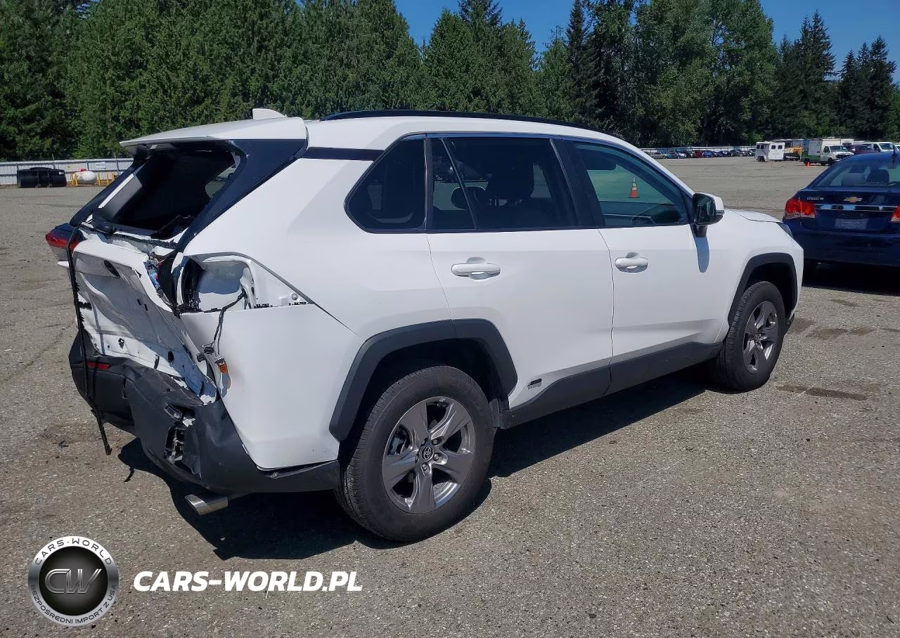 2025 Toyota Rav4 Hybrid Xle VIN:4T3RWRFV6SU181522 - 3