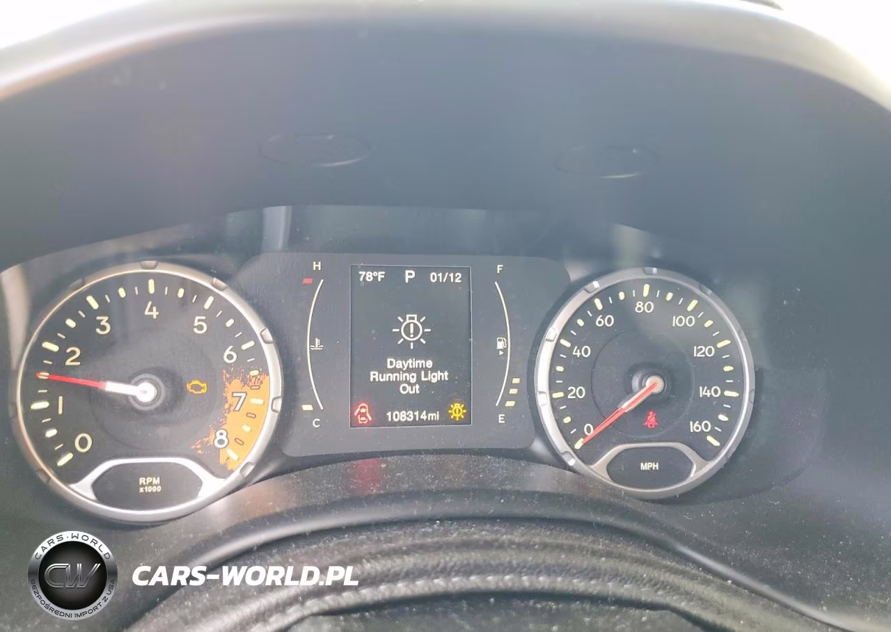 2016 Jeep Renegade Latitude VIN:ZACCJBBT2GPC65486 - 9