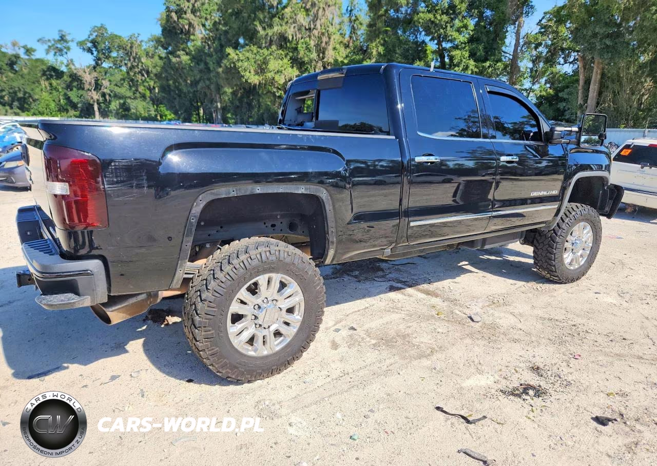 2016 GMC Sierra K2500 Denali VIN:1GT12UE8XGF136728 - 3