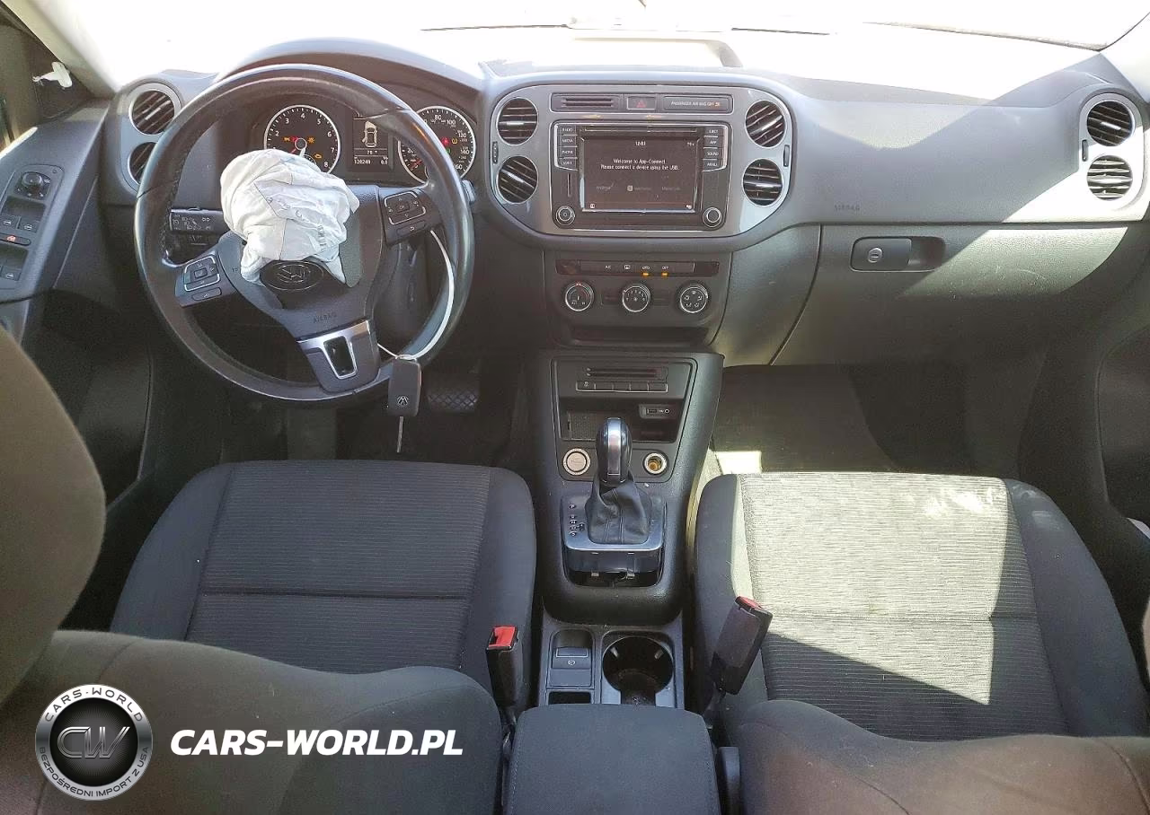 2017 Volkswagen Tiguan S VIN:WVGAV7AX5HK042055 - 8
