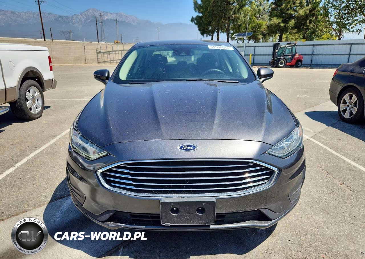 2019 Ford Fusion VIN:3FA6P0LU6KR200099 - 5