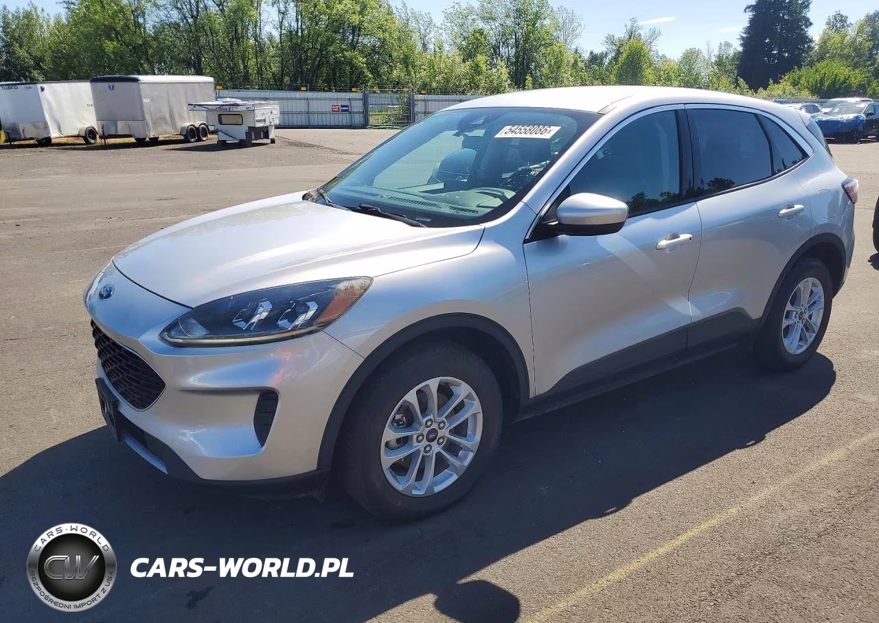 2020 Ford Escape Se