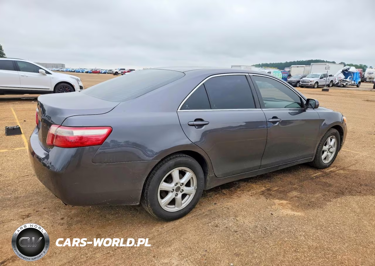 2007 Toyota Camry Le VIN:4T1BE46K57U585912 - 3