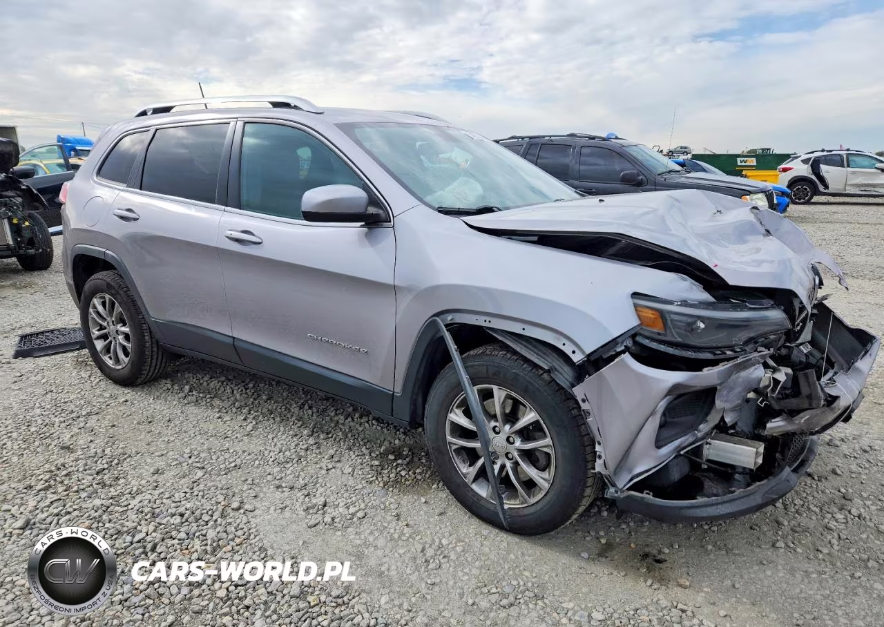 2019 Jeep Cherokee Latitude Plus VIN:1C4PJMLX1KD124477 - 4