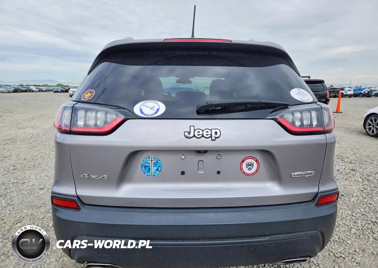 2019 Jeep Cherokee Latitude Plus VIN:1C4PJMLX1KD124477 - 6