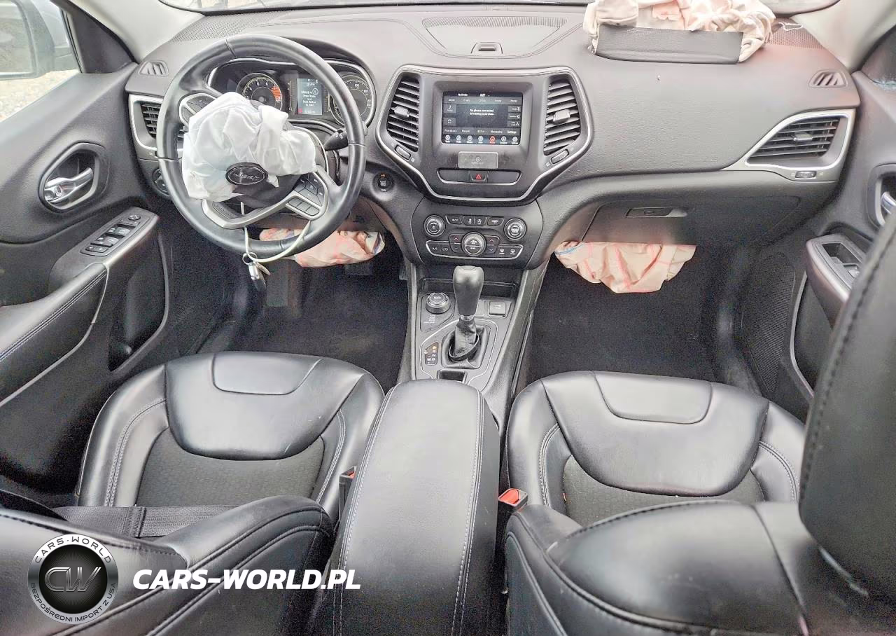 2019 Jeep Cherokee Latitude Plus VIN:1C4PJMLX1KD124477 - 8