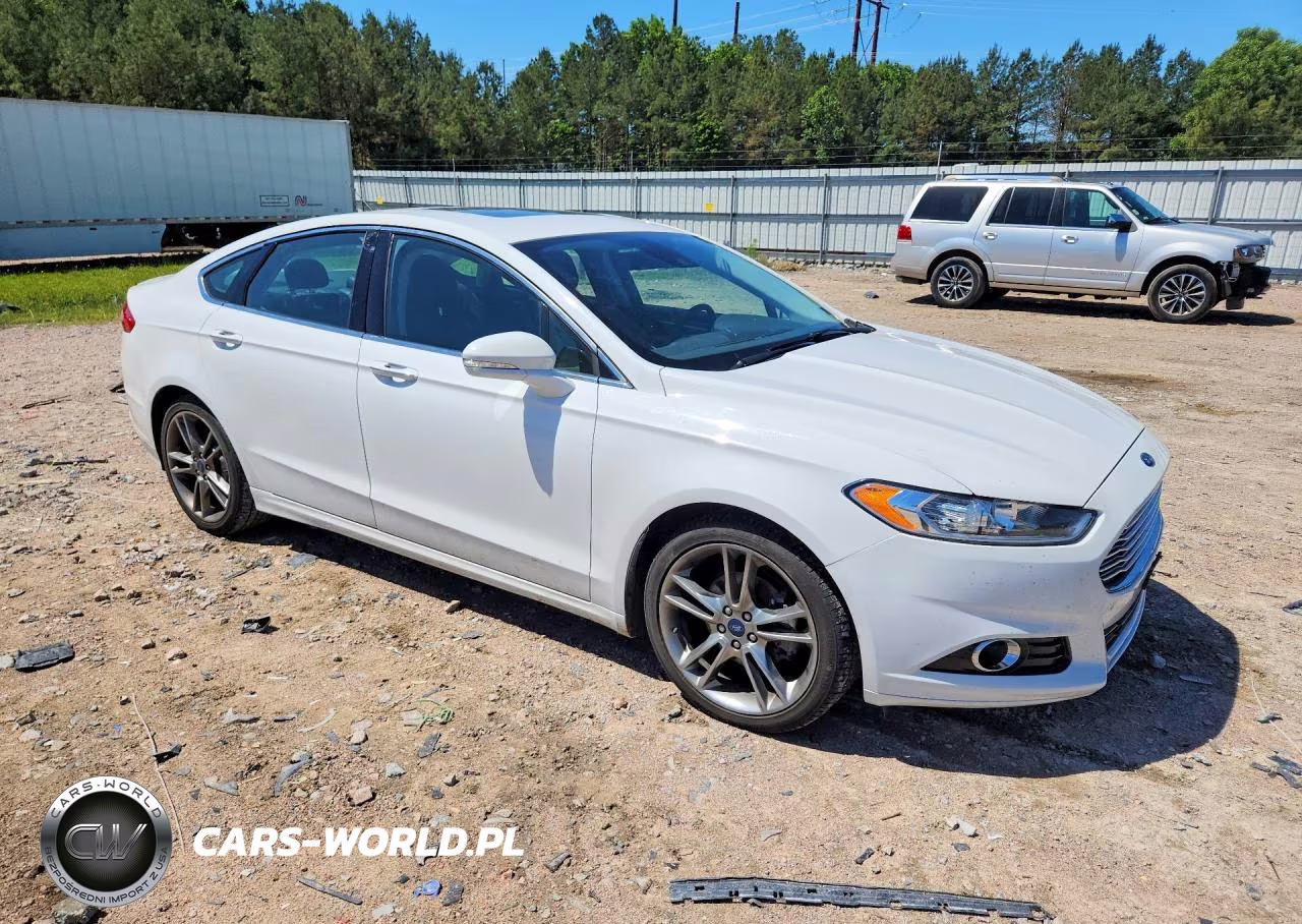 2013 Ford Fusion Titanium VIN:3FA6P0K94DR337803 - 4