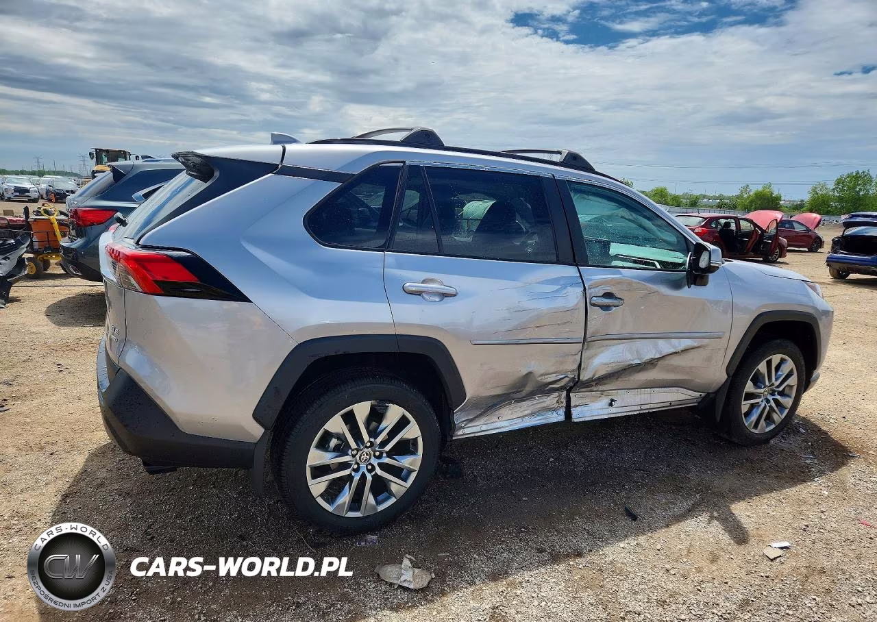 2022 Toyota Rav4 Xle Premium VIN:2T3A1RFV8NC315464 - 3