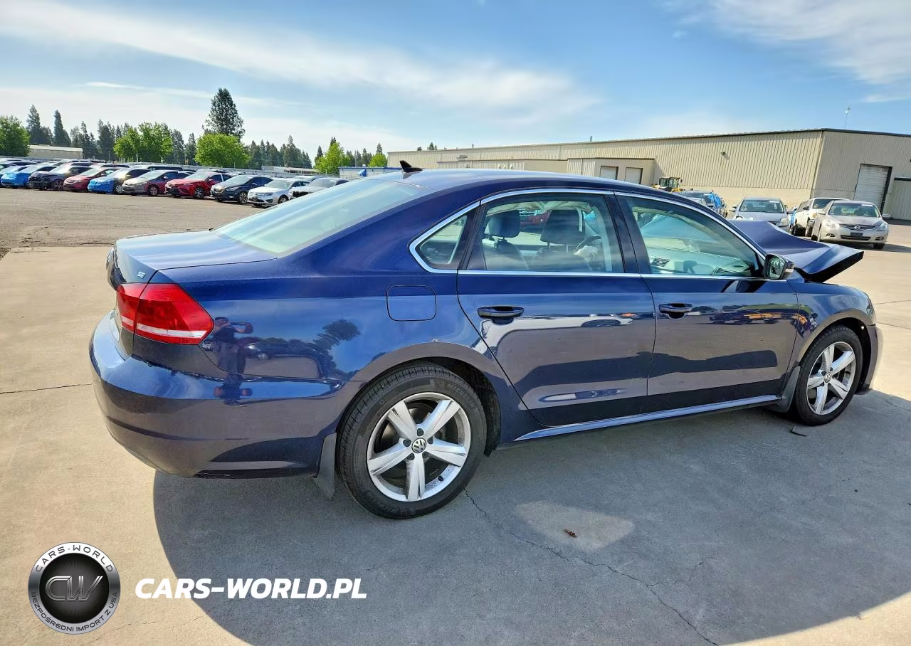 2013 Volkswagen Passat Se VIN:1VWBP7A31DC103984 - 3
