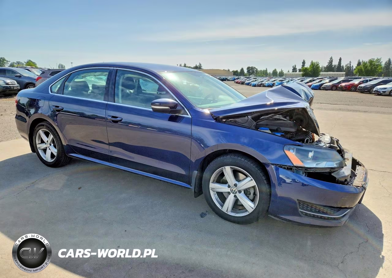 2013 Volkswagen Passat Se VIN:1VWBP7A31DC103984 - 4