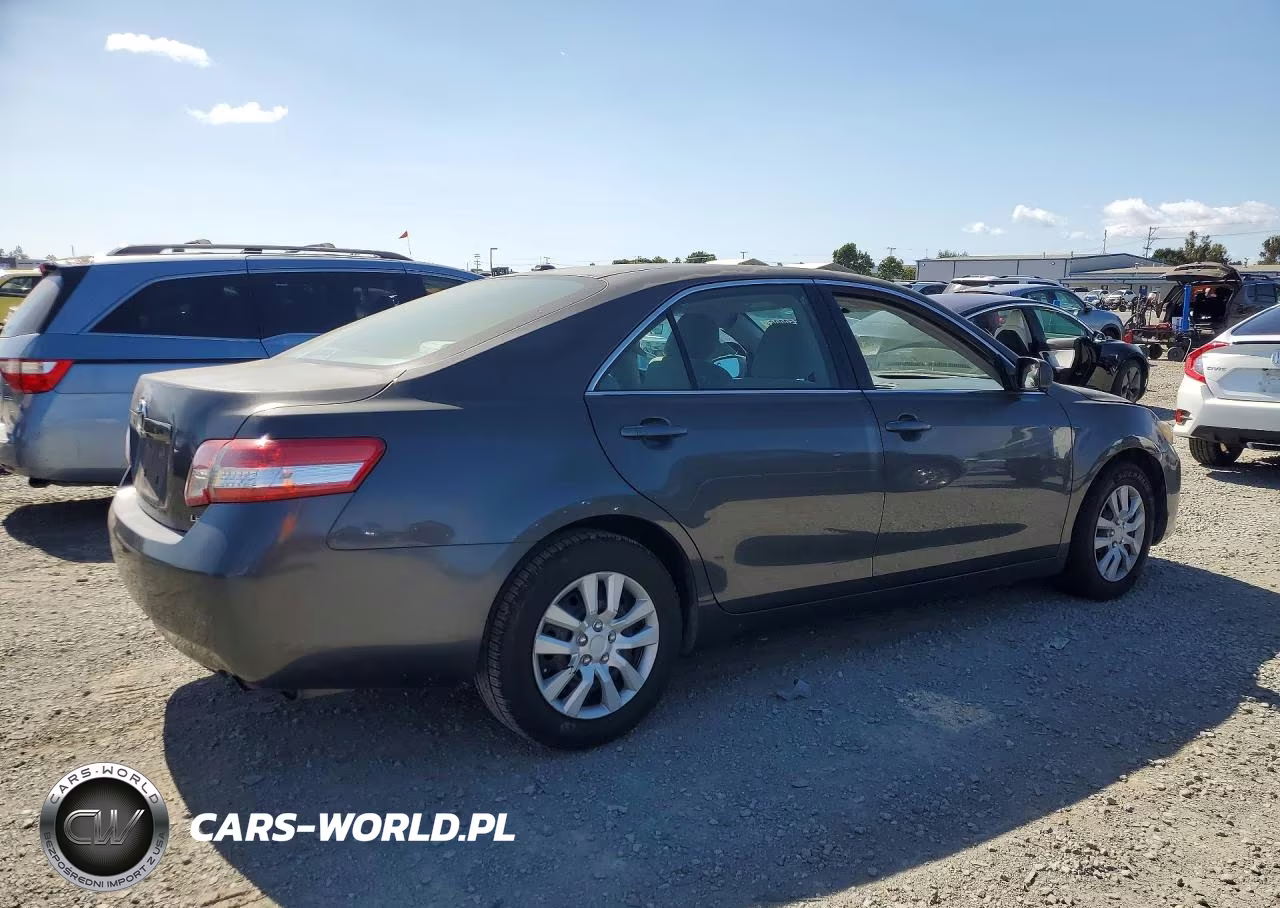 2010 Toyota Camry Le VIN:4T1BF3EK4AU526303 - 3