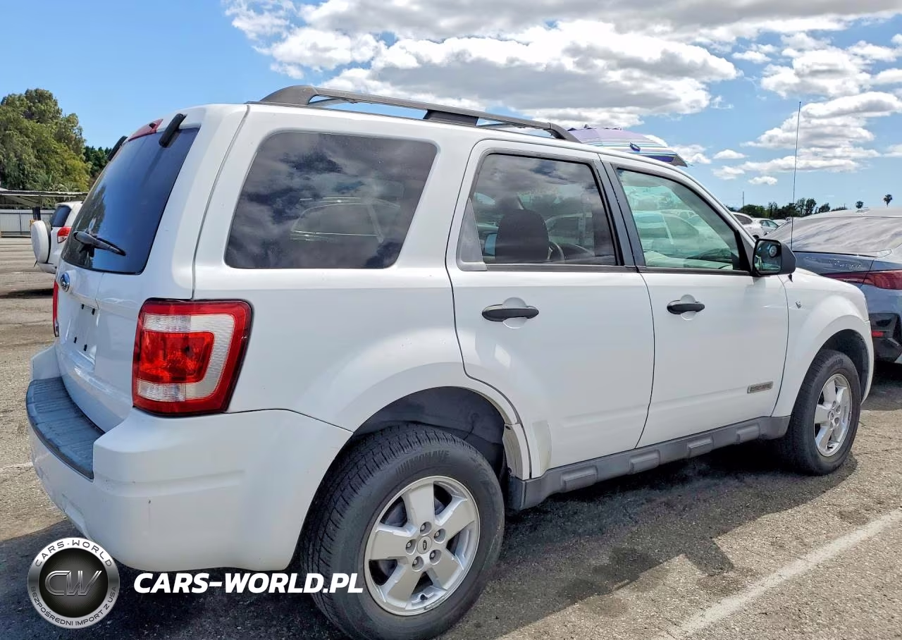 2008 Ford Escape Xlt VIN:1FMCU03178KA20392 - 3