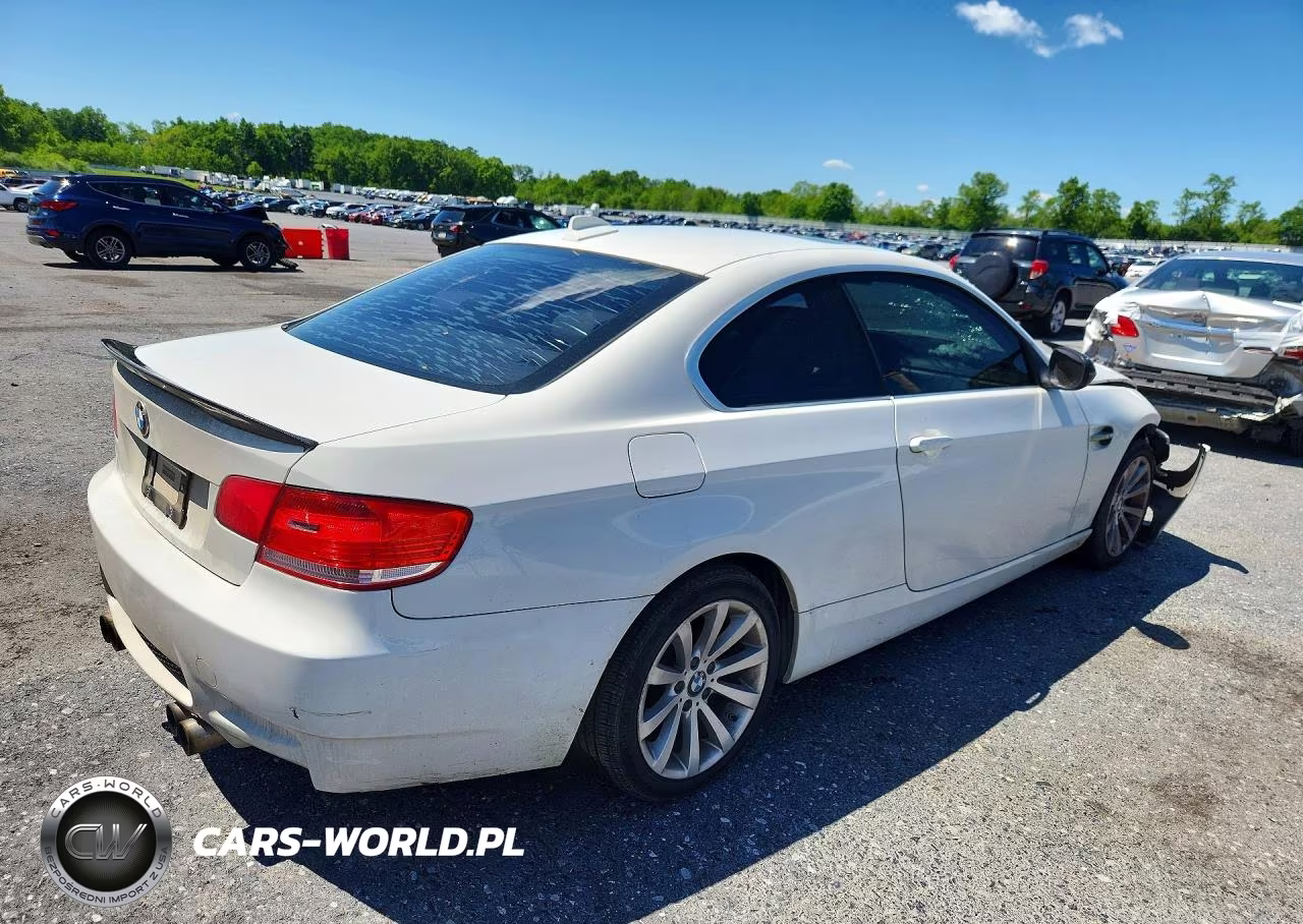 2010 BMW 335 Xi VIN:WBAWC7C50AE270963 - 3