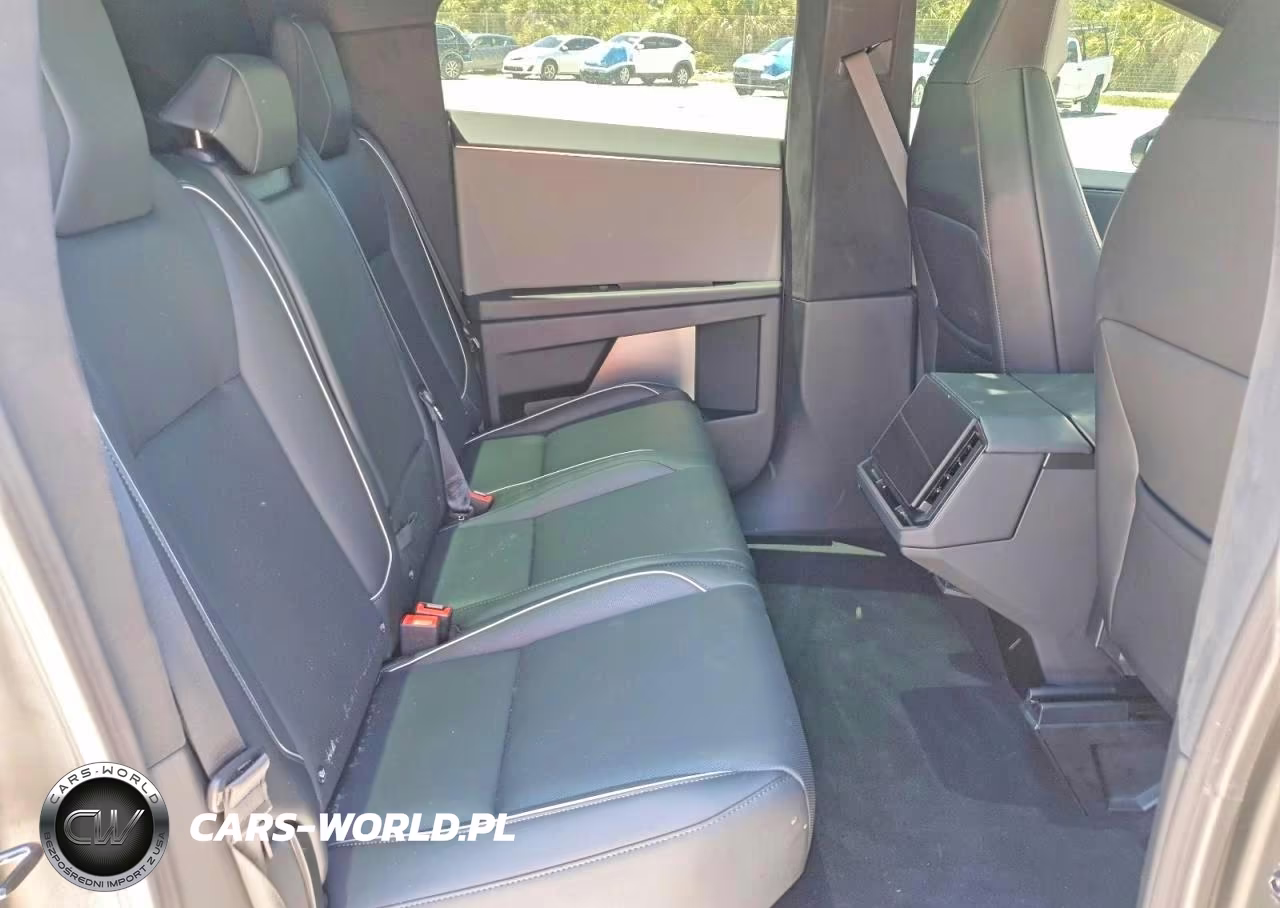 2025 Tesla Cybertruck VIN:7G2CEHED3SA077646 - 11