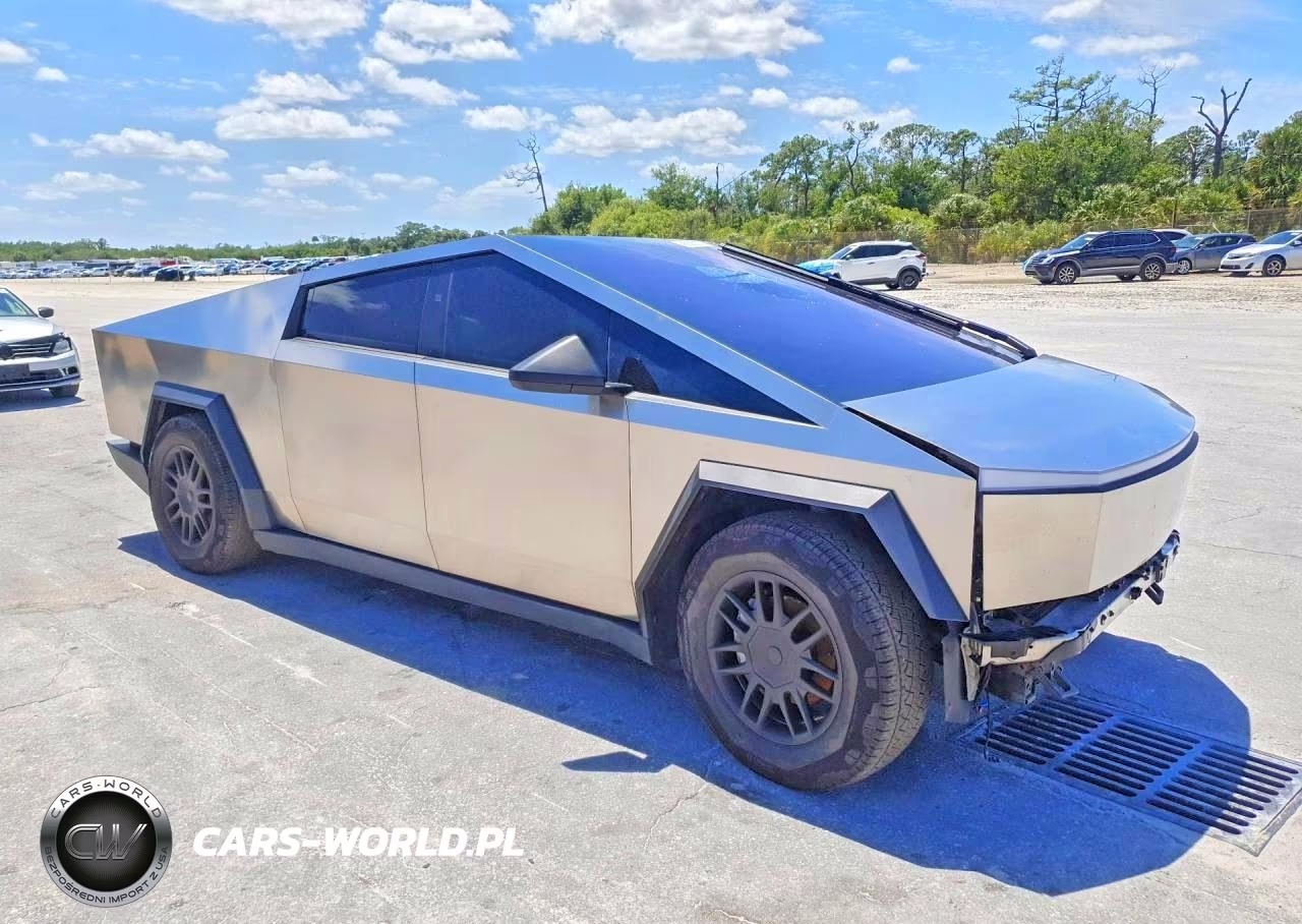 2025 Tesla Cybertruck VIN:7G2CEHED3SA077646 - 4