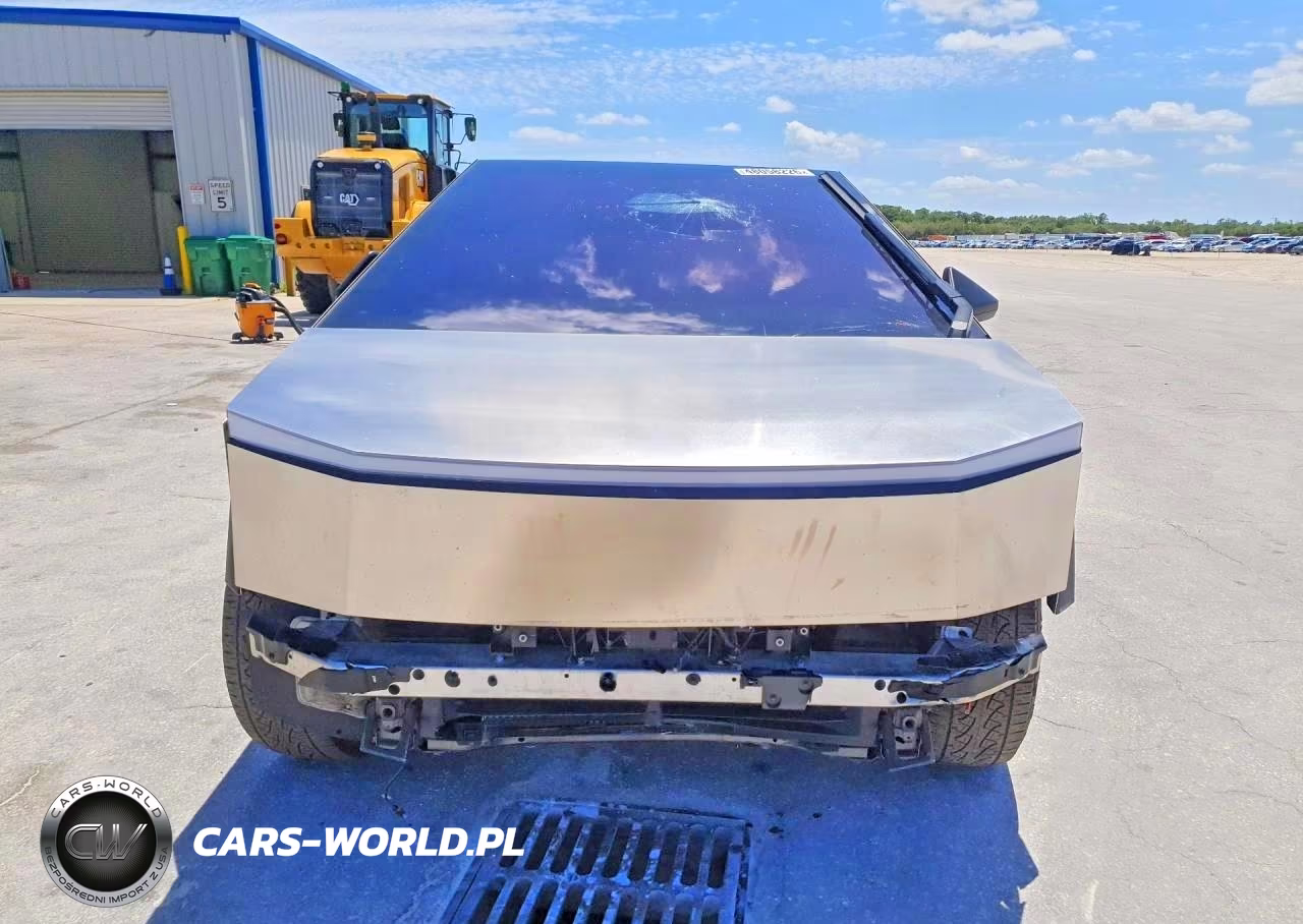2025 Tesla Cybertruck VIN:7G2CEHED3SA077646 - 5