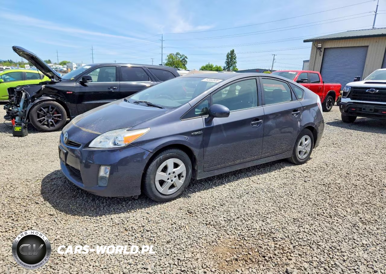 2011 Toyota Prius Two