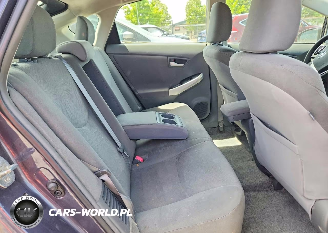 2011 Toyota Prius Two VIN:JTDKN3DU3B0311238 - 10