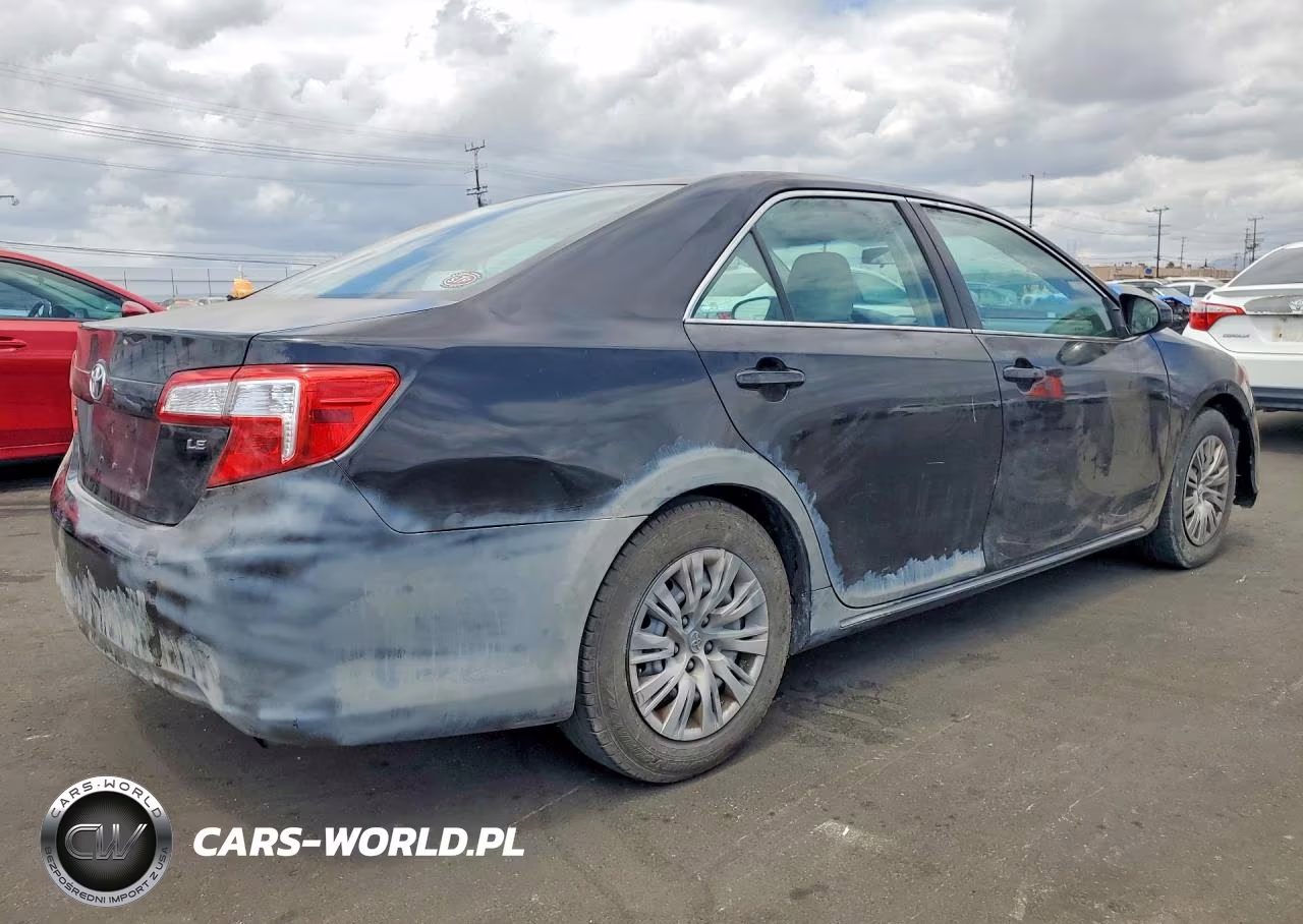 2014 Toyota Camry Le VIN:4T4BF1FK1ER421331 - 3