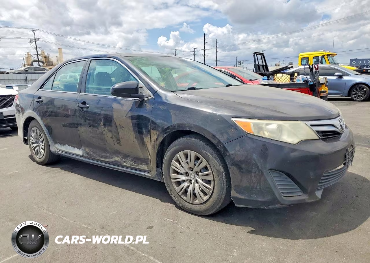2014 Toyota Camry Le VIN:4T4BF1FK1ER421331 - 4