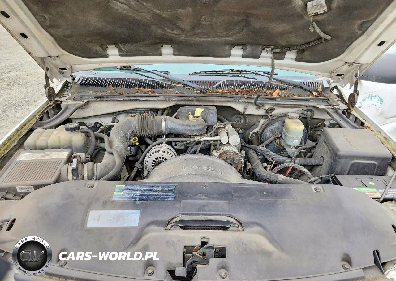 2002 Chevrolet Silverado C1500 VIN:1GCEC14W12Z137724 - 11
