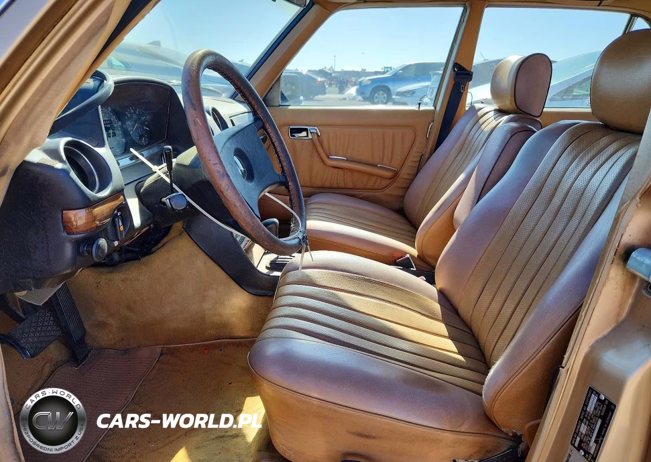 1984 Mercedes-Benz 300 Dt VIN:WDBAB33A0EA036243 - 7