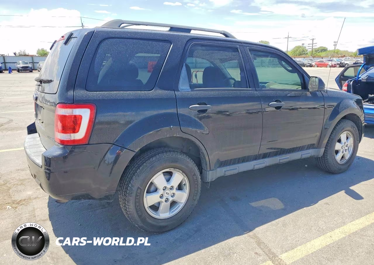 2012 Ford Escape Xlt VIN:1FMCU0D79CKA94831 - 3