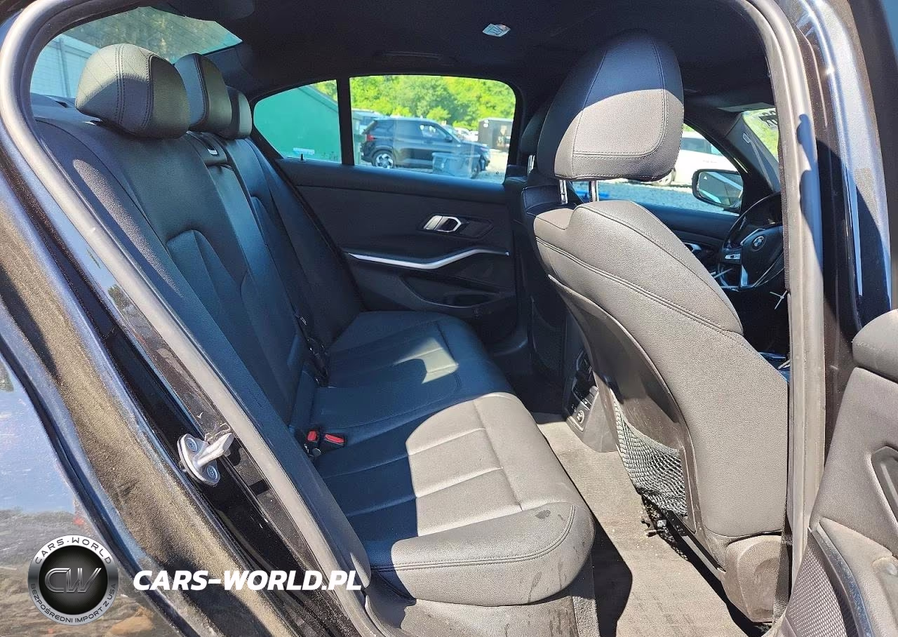2019 BMW 330Xi VIN:3MW5R7J55K8A05425 - 10