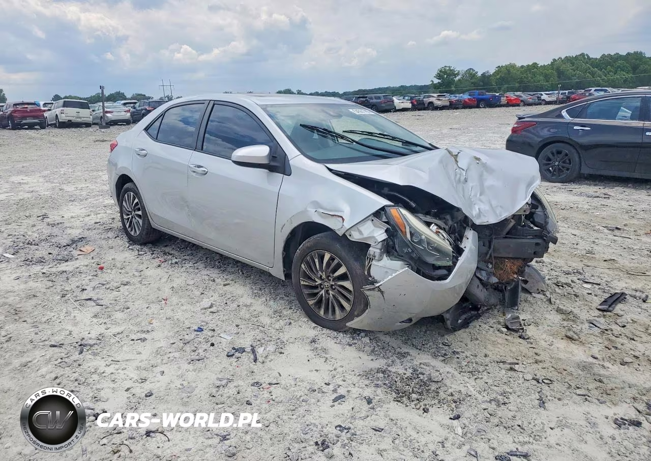 2017 Toyota Corolla Xle VIN:5YFBURHE4HP659640 - 4