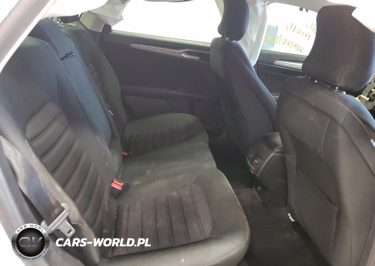 2019 Ford Fusion Se VIN:3FA6P0LU1KR124890 - 10