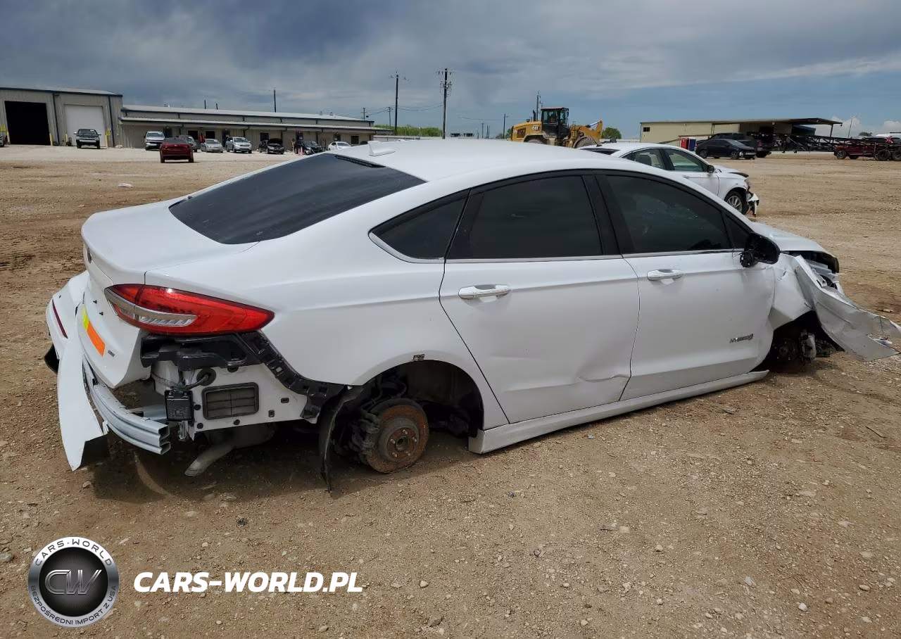2019 Ford Fusion Se VIN:3FA6P0LU1KR124890 - 3