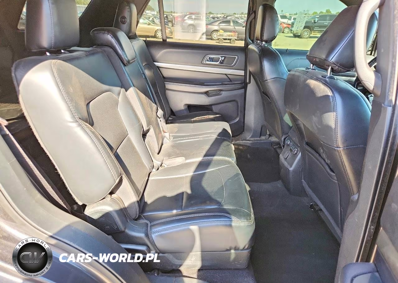 2019 Ford Explorer Xlt VIN:1FM5K8D84KGA87650 - 11