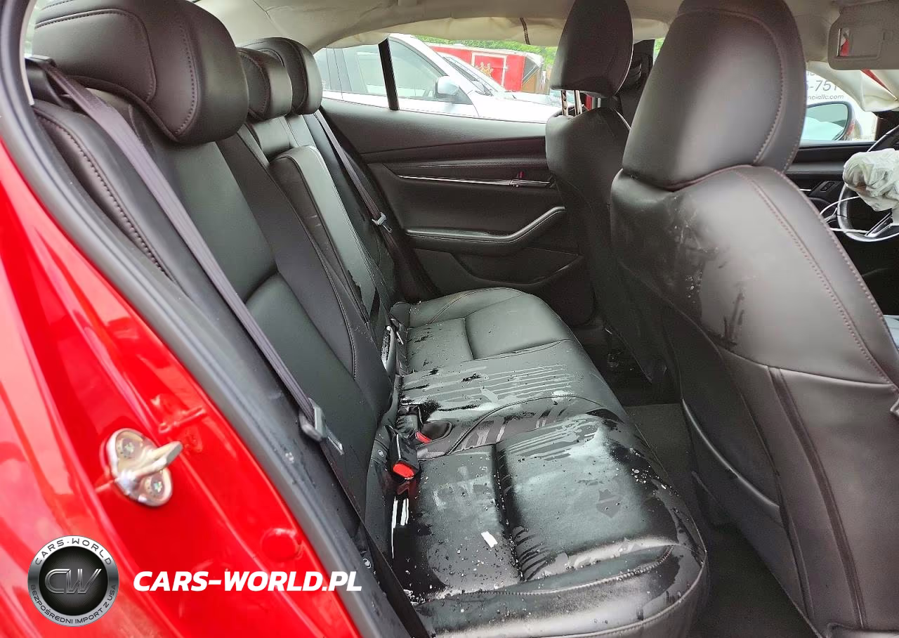 2021 Mazda 3 Preferred VIN:JM1BPBCL8M1342947 - 10