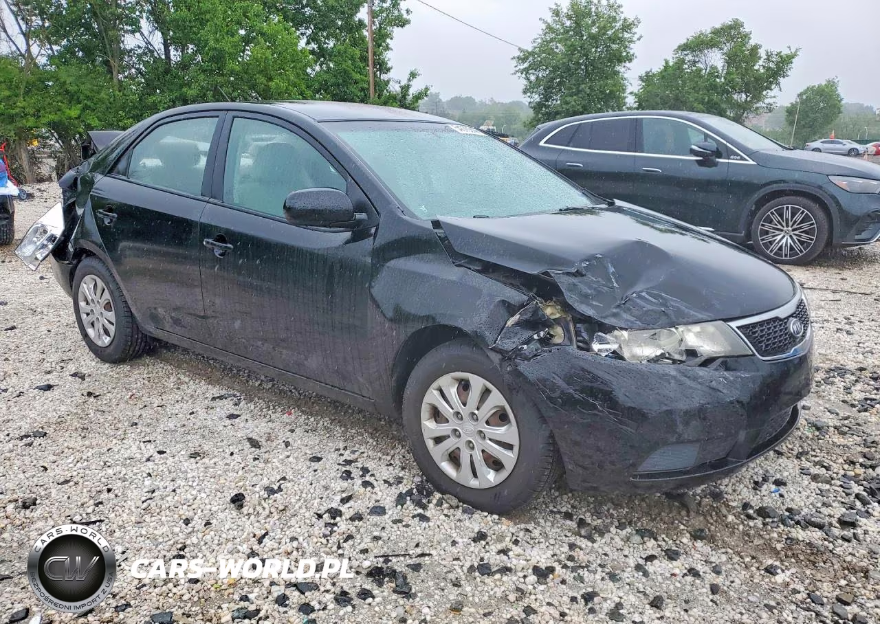 2011 Kia Forte Lx VIN:KNAFT4A2XB5370271 - 4