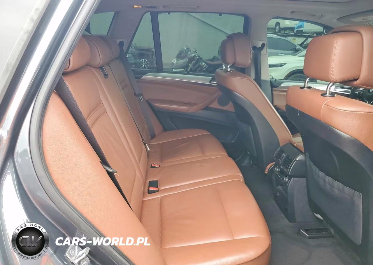 2012 BMW X5 xDrive35I VIN:5UXZV4C54CL991602 - 11
