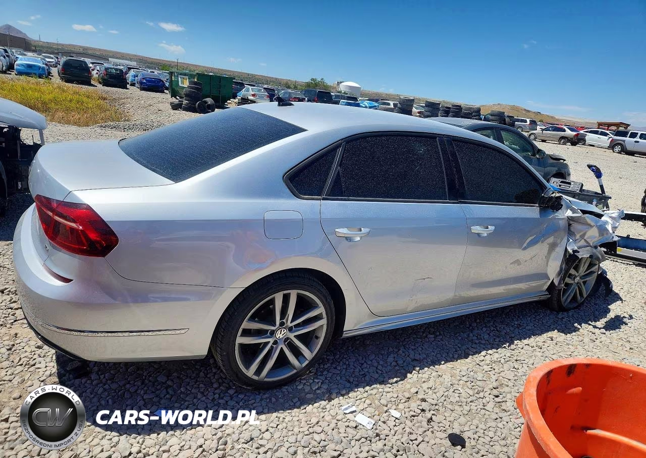 2018 Volkswagen Passat S VIN:1VWAA7A34JC001555 - 3
