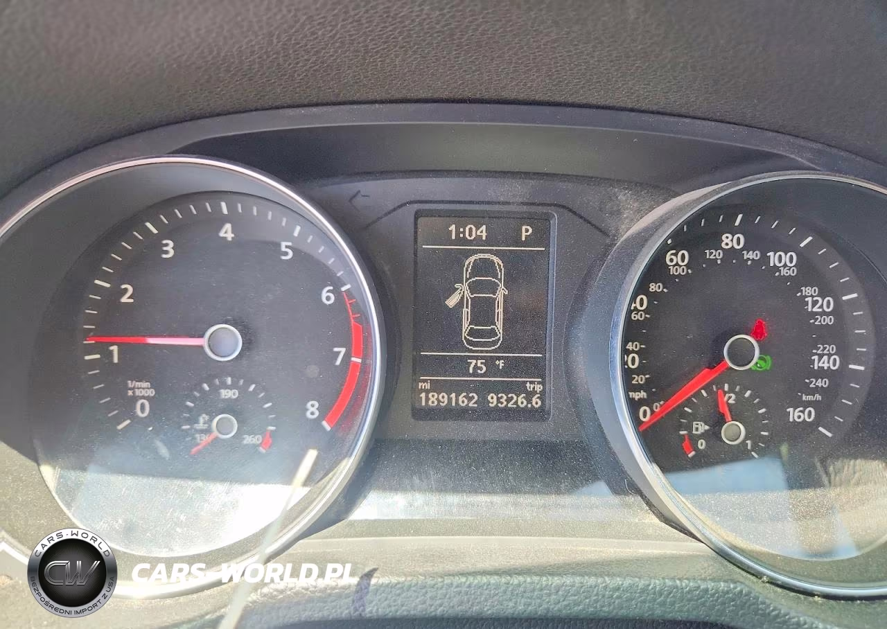 2018 Volkswagen Passat S VIN:1VWAA7A34JC001555 - 9