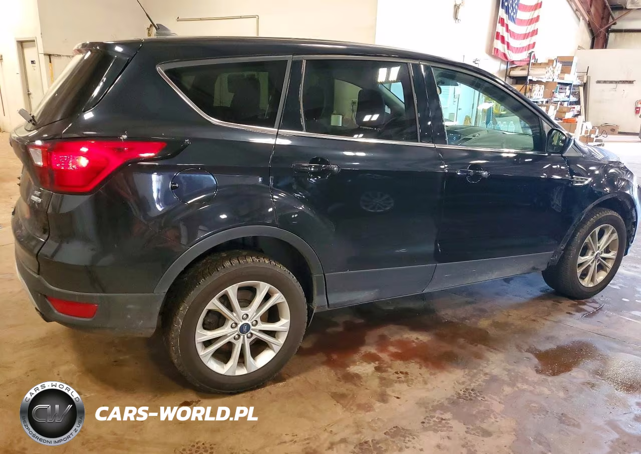 2019 Ford Escape Se VIN:1FMCU9GD4KUB53499 - 3