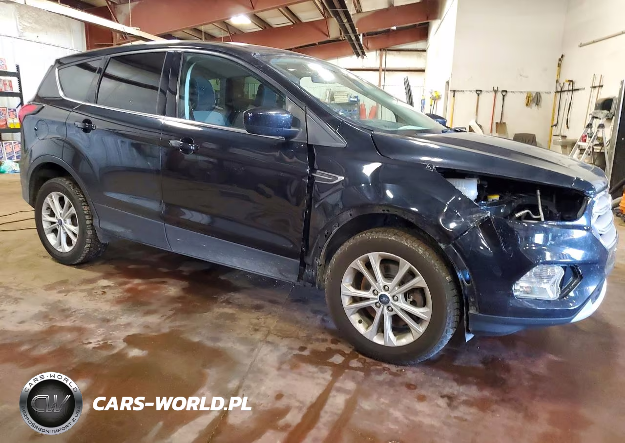 2019 Ford Escape Se VIN:1FMCU9GD4KUB53499 - 4