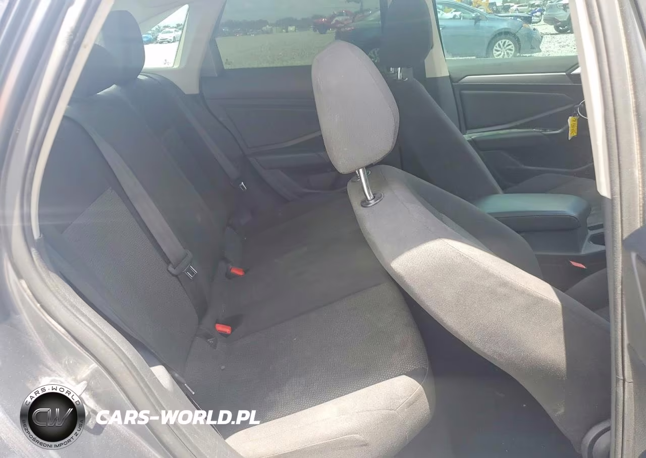 2019 Volkswagen Jetta S VIN:3VWC57BUXKM240337 - 10