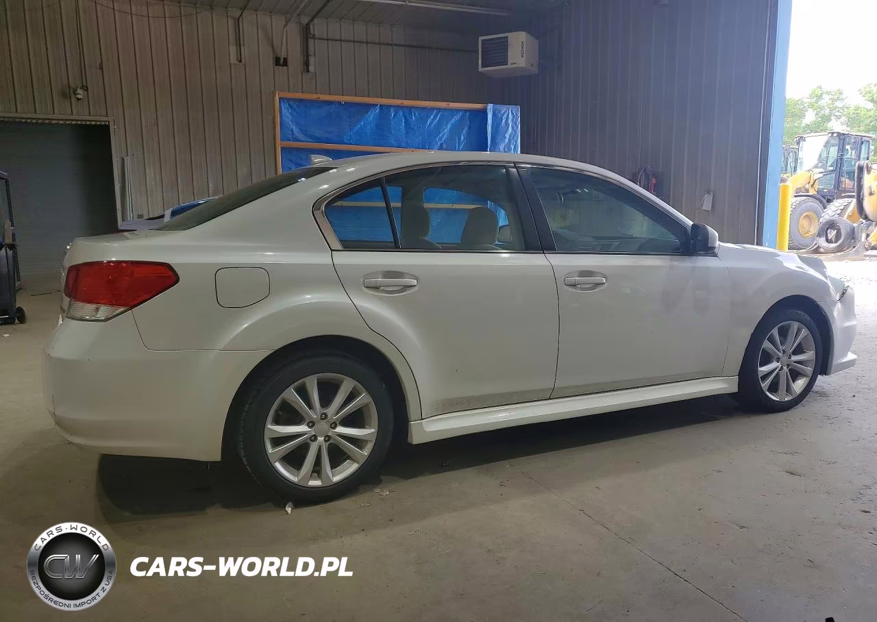 2014 Subaru Legacy 2.5I Premium VIN:4S3BMBC67E3037061 - 3