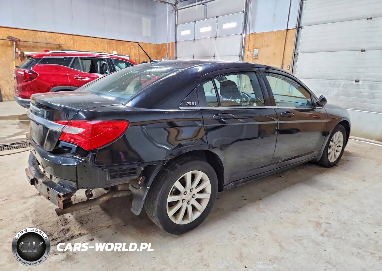 2011 Chrysler 200 Touring VIN:1C3BC1FB4BN602327 - 3