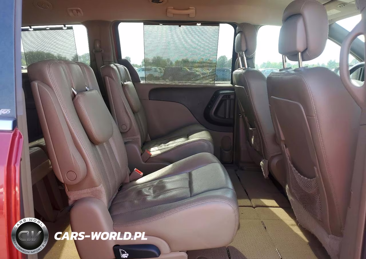 2014 Chrysler Town & Country Touring L VIN:2C4RC1CG0ER192627 - 11