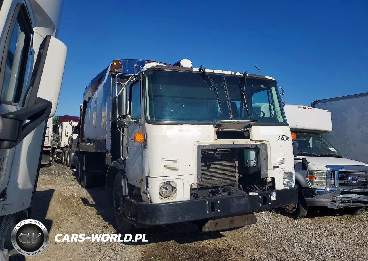 2011 Autocar Xpeditor Refuse Truck – zdjęcie 1 z 10