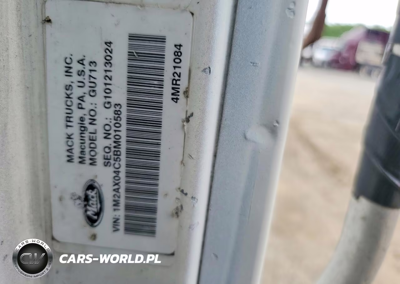 2011 Mack Gu713 Roll-Off Container Truck VIN:1M2AX04C5BM010583 - 10