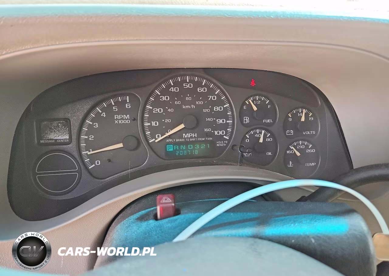 2002 Chevrolet Suburban C1500 VIN:1GNEC16Z22J118998 - 9