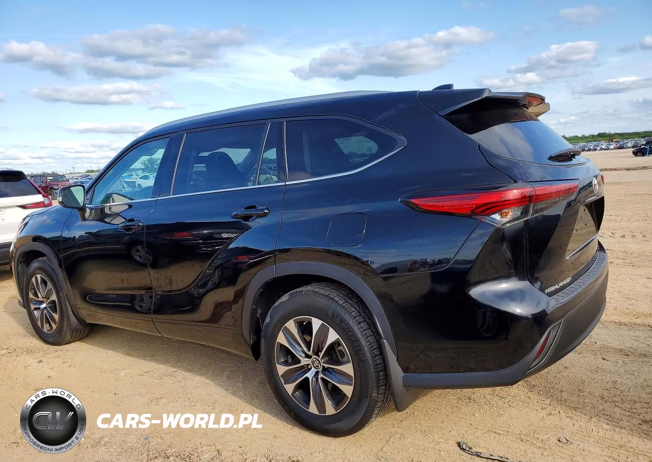 2022 Toyota Highlander Xle VIN:5TDGZRAH2NS539057 - 2